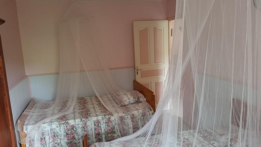 Chez Lucia Et Donatien Apartment Лез Анс-д'Арле Екстериор снимка